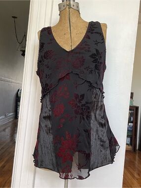 90s Marie Claire Floral Burnout Tank Top - black & Burgundy